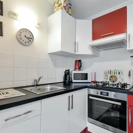 Appartement A Rouen, 40 M², Balcon Et Vue Sur La Ville. Rouen