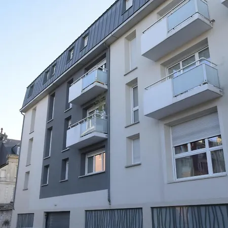 à Rouen, 40 M², Balcon Et Vue Sur La Ville. Appartamento *