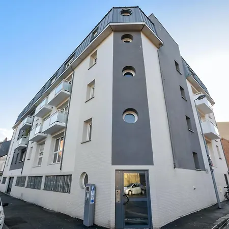 شقة A Rouen, 40 M², Balcon Et Vue Sur La Ville. *