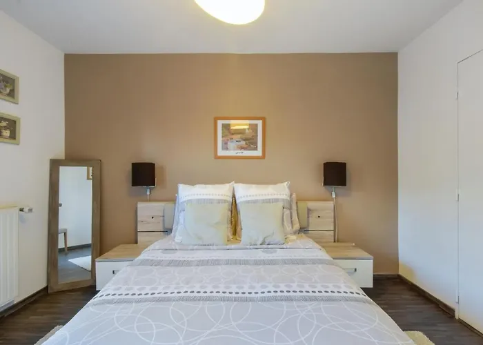 D'une Avec Vue Sur La Balcon Amenage Et Wifi A Rouen