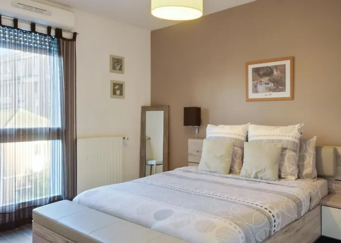 Appartement D'une Avec Vue Sur La Balcon Amenage Et Wifi A