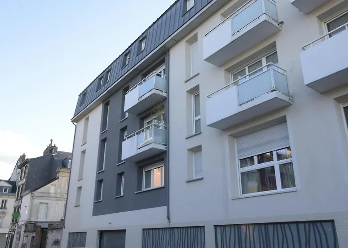 D'une Avec Vue Sur La Balcon Amenage Et Wifi A Appartement *
